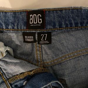 BDG Relaxed Straight Leg Jean